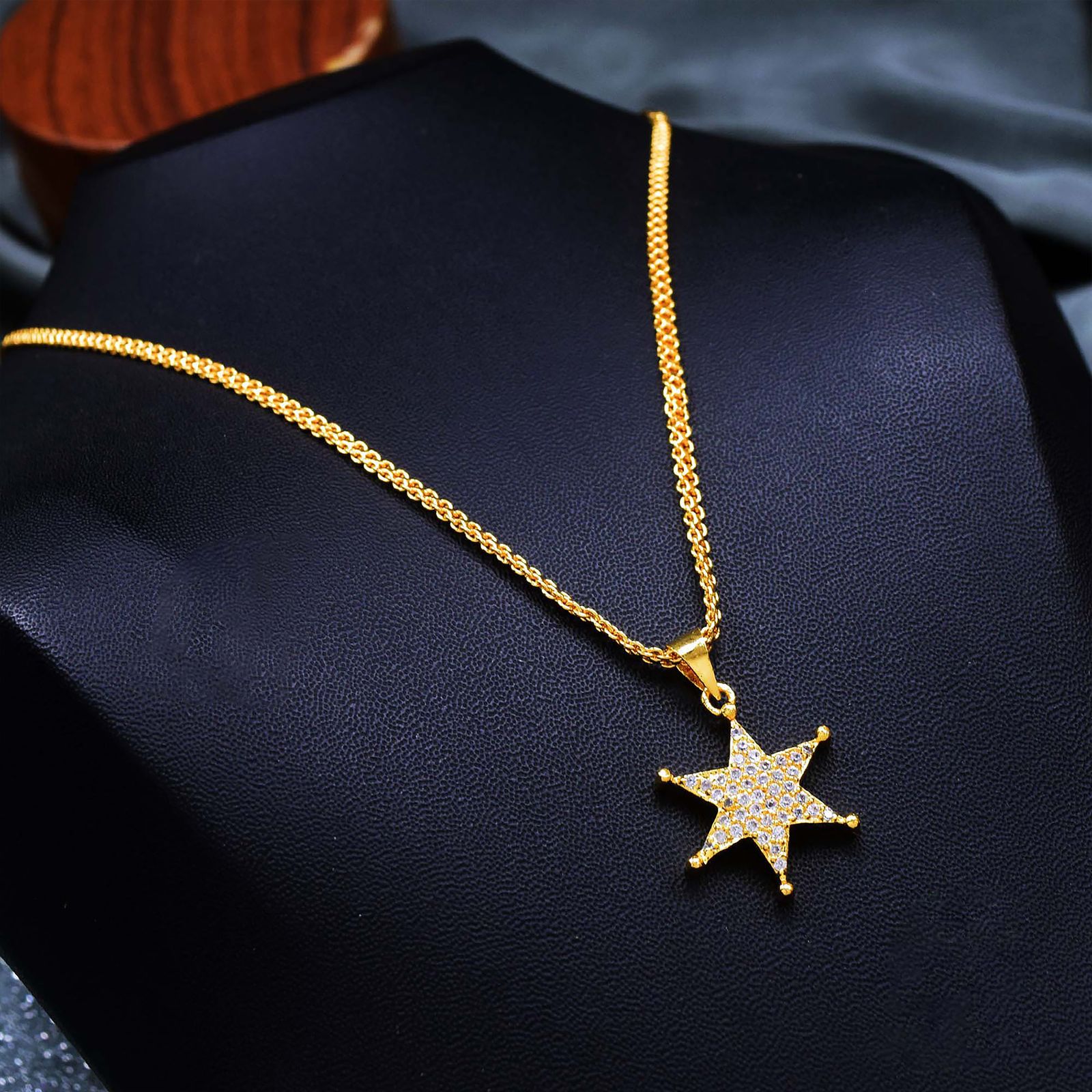 Colar Aurum em ouro 18k